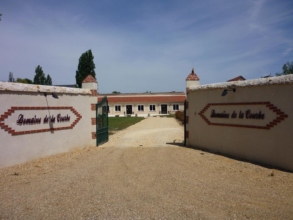 Domaine De La Courbe Ξενοδοχείο Le Lude Εξωτερικό φωτογραφία